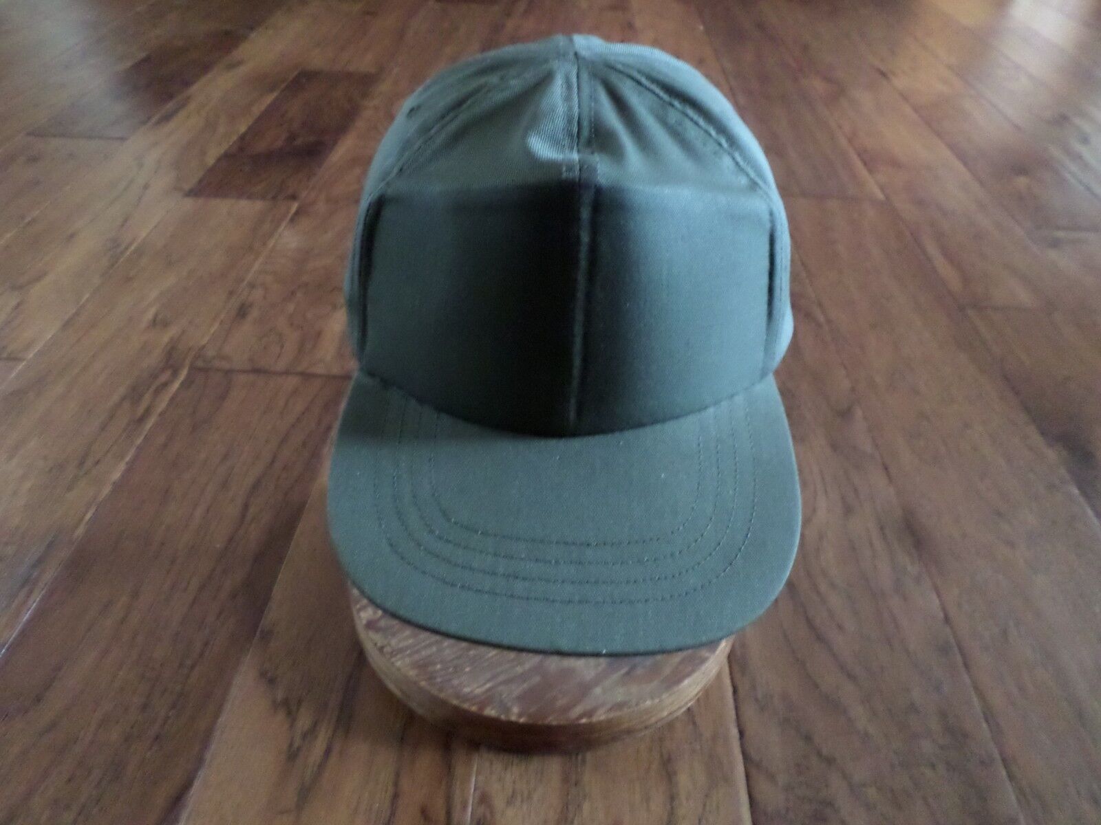  NEW VINTAGE U.S MILITARY ARMY BASEBALL CAP HAT SIZE 7 OD GREEN IN COLOR 