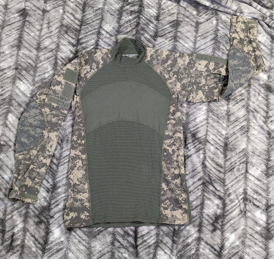 Army Combat Shirt Mens Medium Digital Camo Padded Flame Resistant FR Military