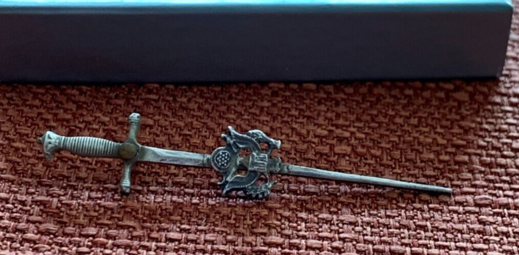 Vintage Sterling Silver US ARMY Eagle Sword Pin  721