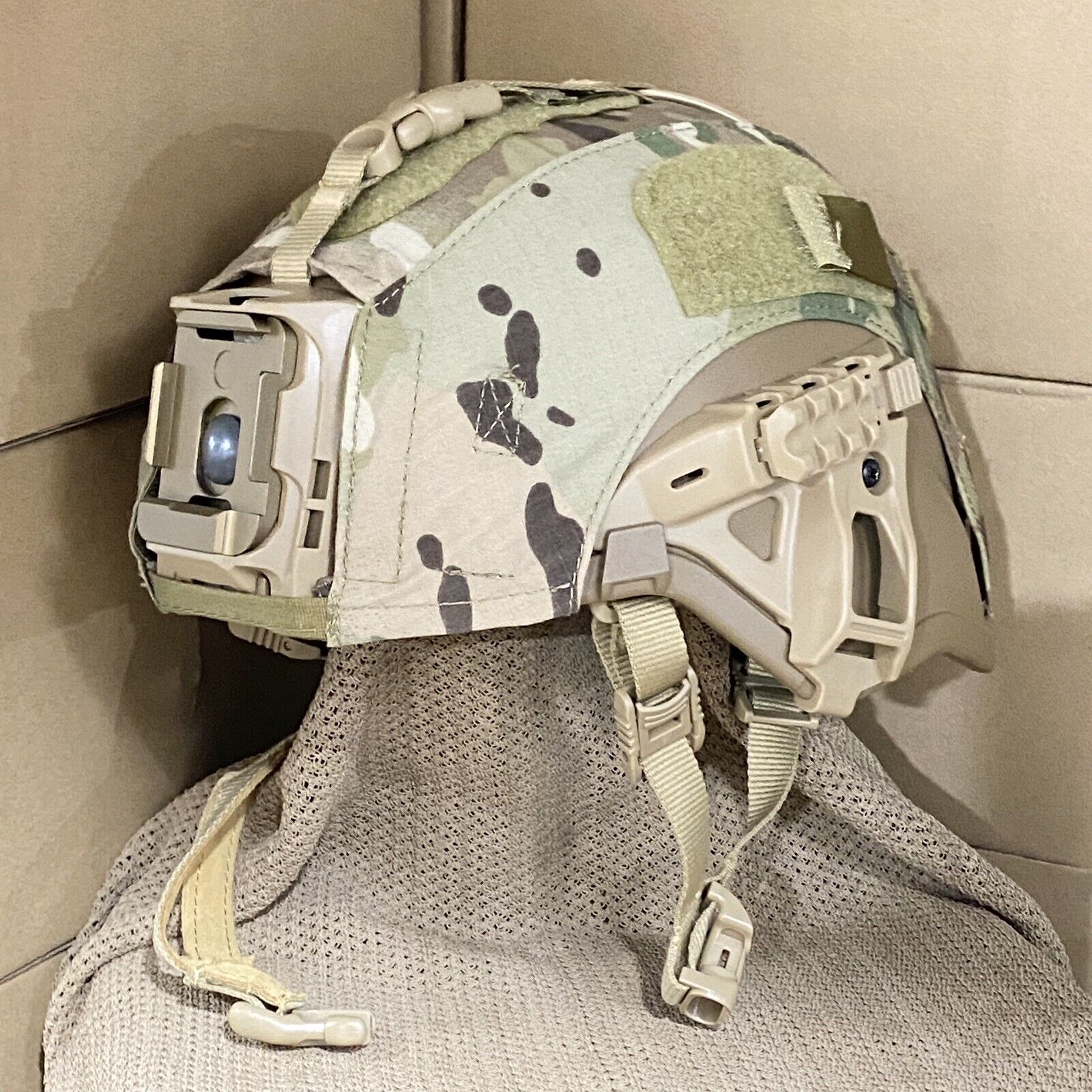 Replica Large Army Combat IHPS Integrated Head Protection System Bump Helmet New