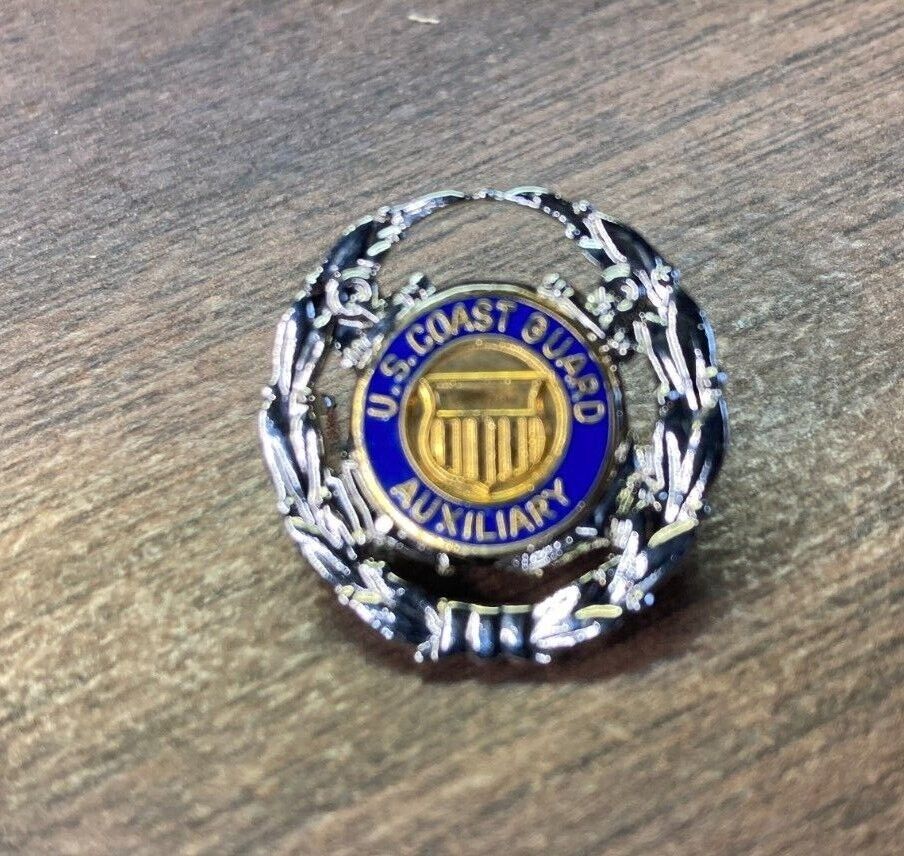 Vintage US Coast Guard Auxiliary Lapel Pin * Silver & Gold Colored New Old Stock