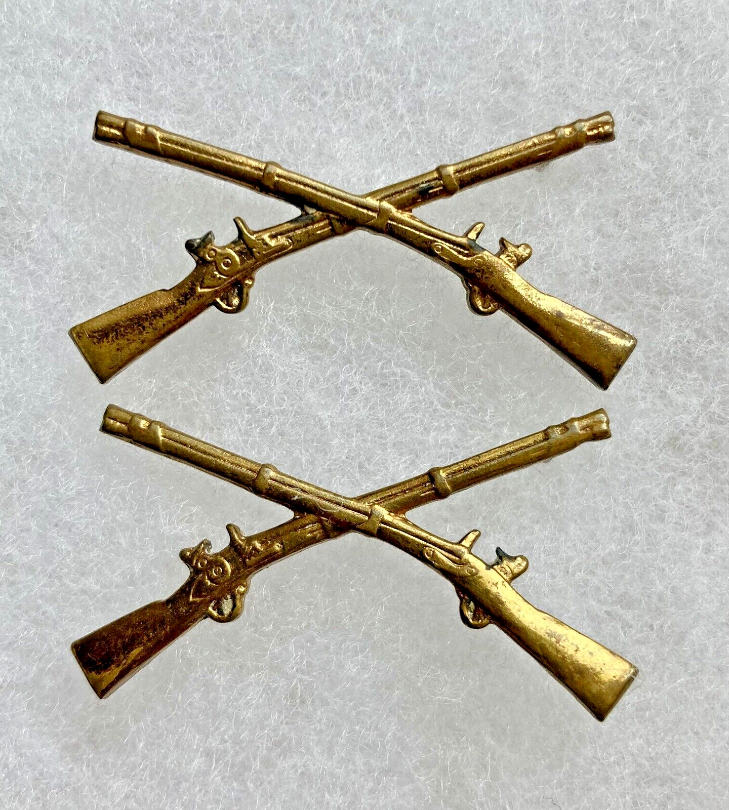Pair Officer's Infantry Collar Insignia (cb nhm)