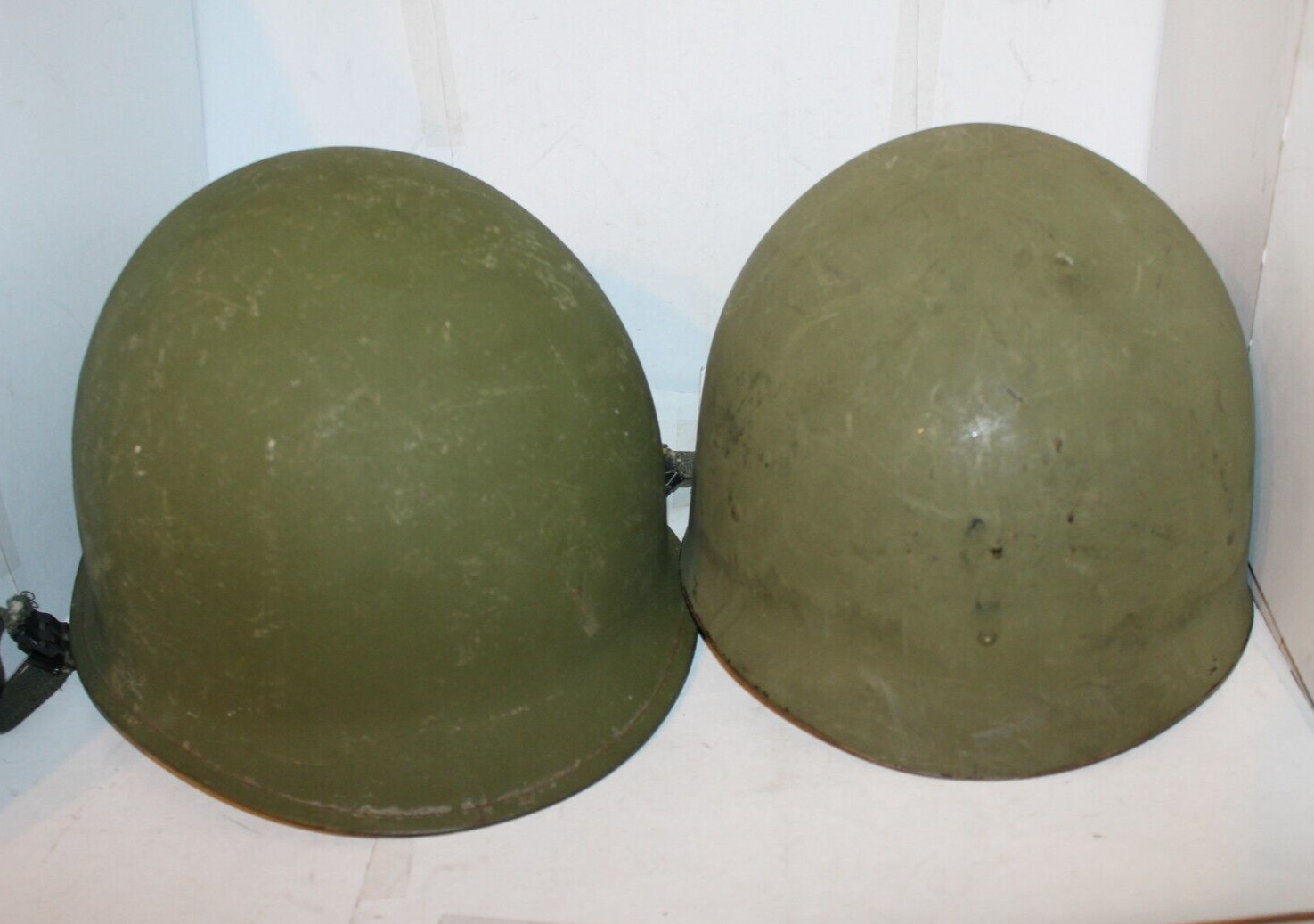 Original WW2 US M1 Helmet with Steinberg Bros Inc Vietnam / Korean War Liner