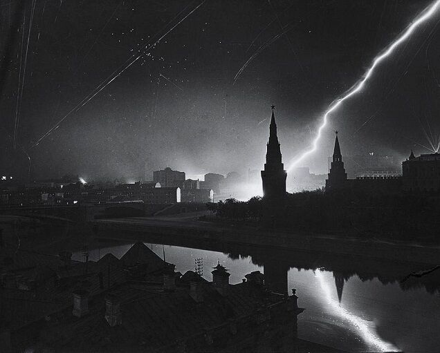 Air Raid Over Moscow Russia 1945 8\