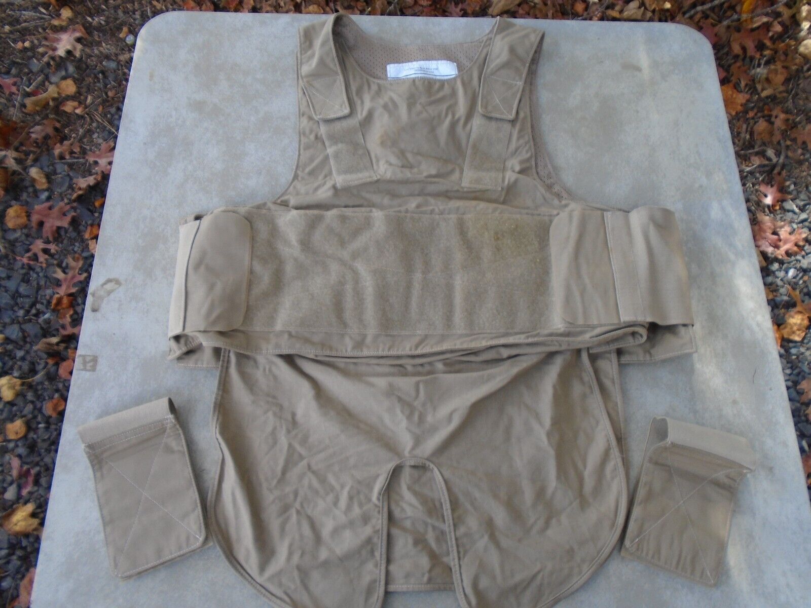 USGI Safariland Low Visibility Body Armor Vest LARGE-REGULAR (NO ARMOR INCLUDED)