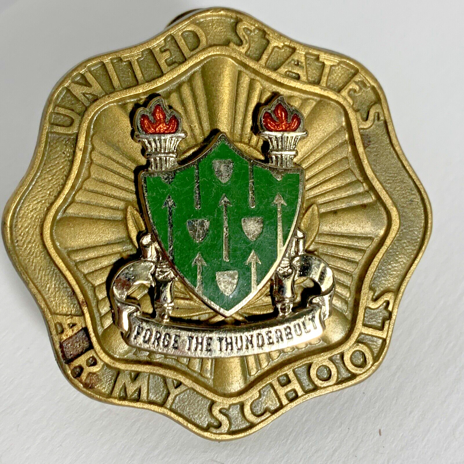 Vintage US Army Armor School Unit Military Pin Badge Medal Medallion Thunderbolt
