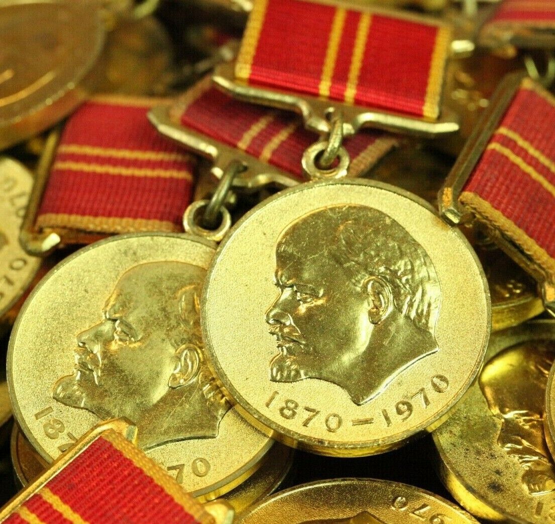 ORIGINAL SOVIET RUSSIA USSR LABOUR MERITS MEDAL 100th ANNIVERSARY OF LENIN BIRTH