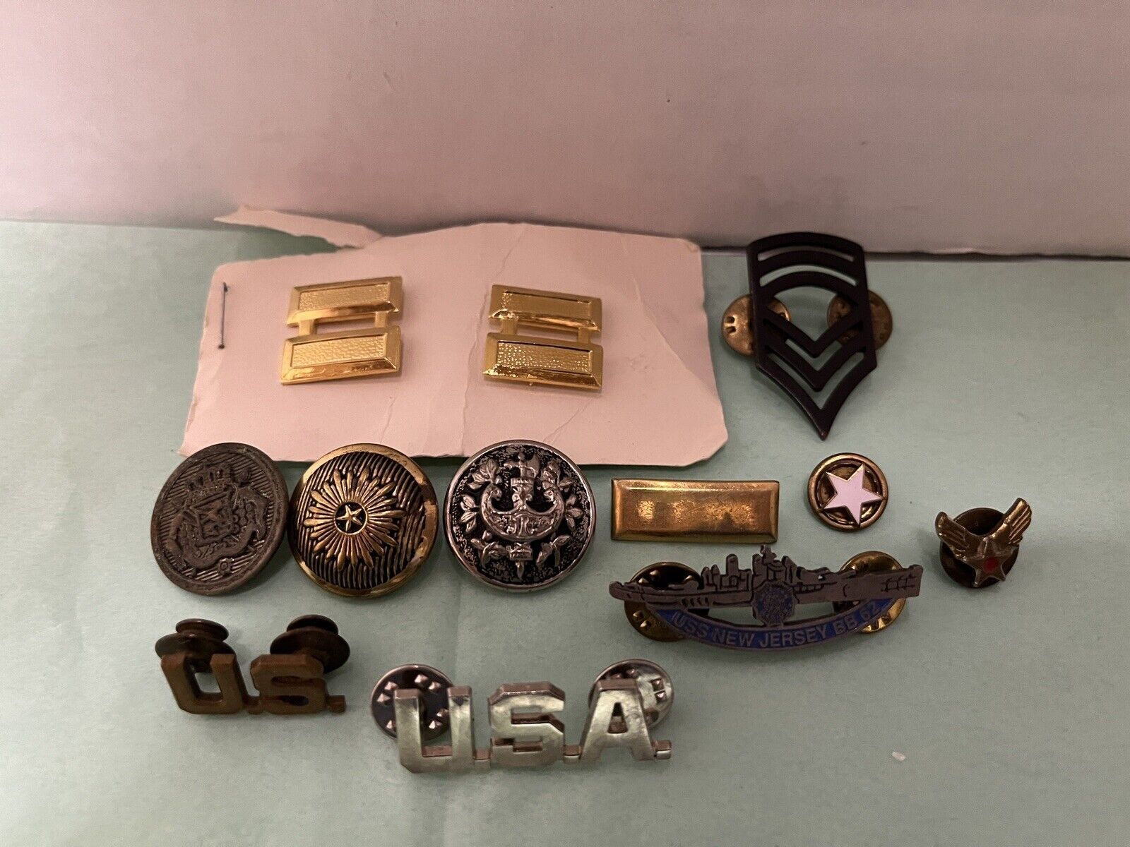 Military pin lot & buttons