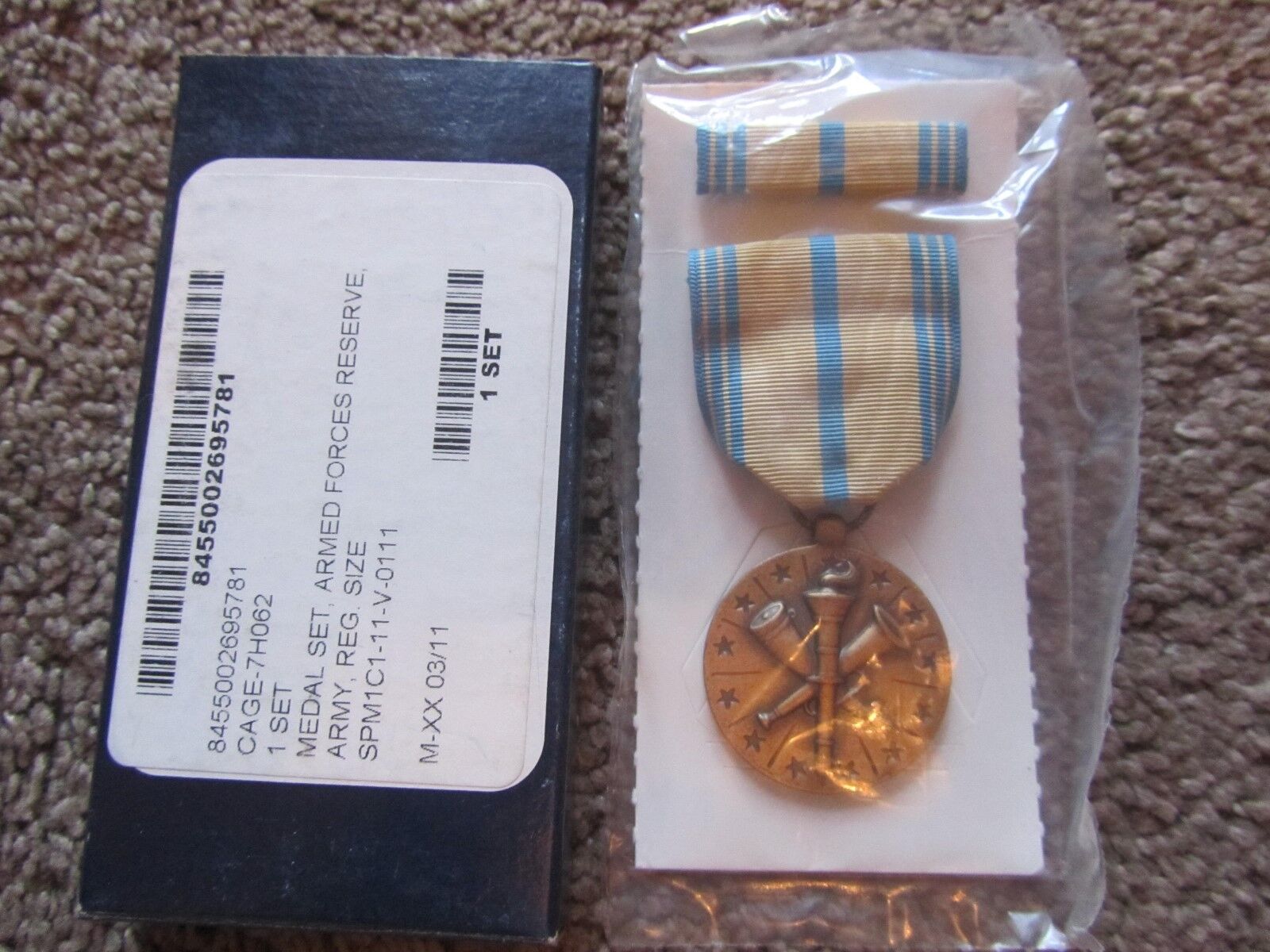 US ARMED FORCES  RESERVE ARMY MEDAL SET - REGULAR SIZE - IN NAMED BOX OF ISSUE