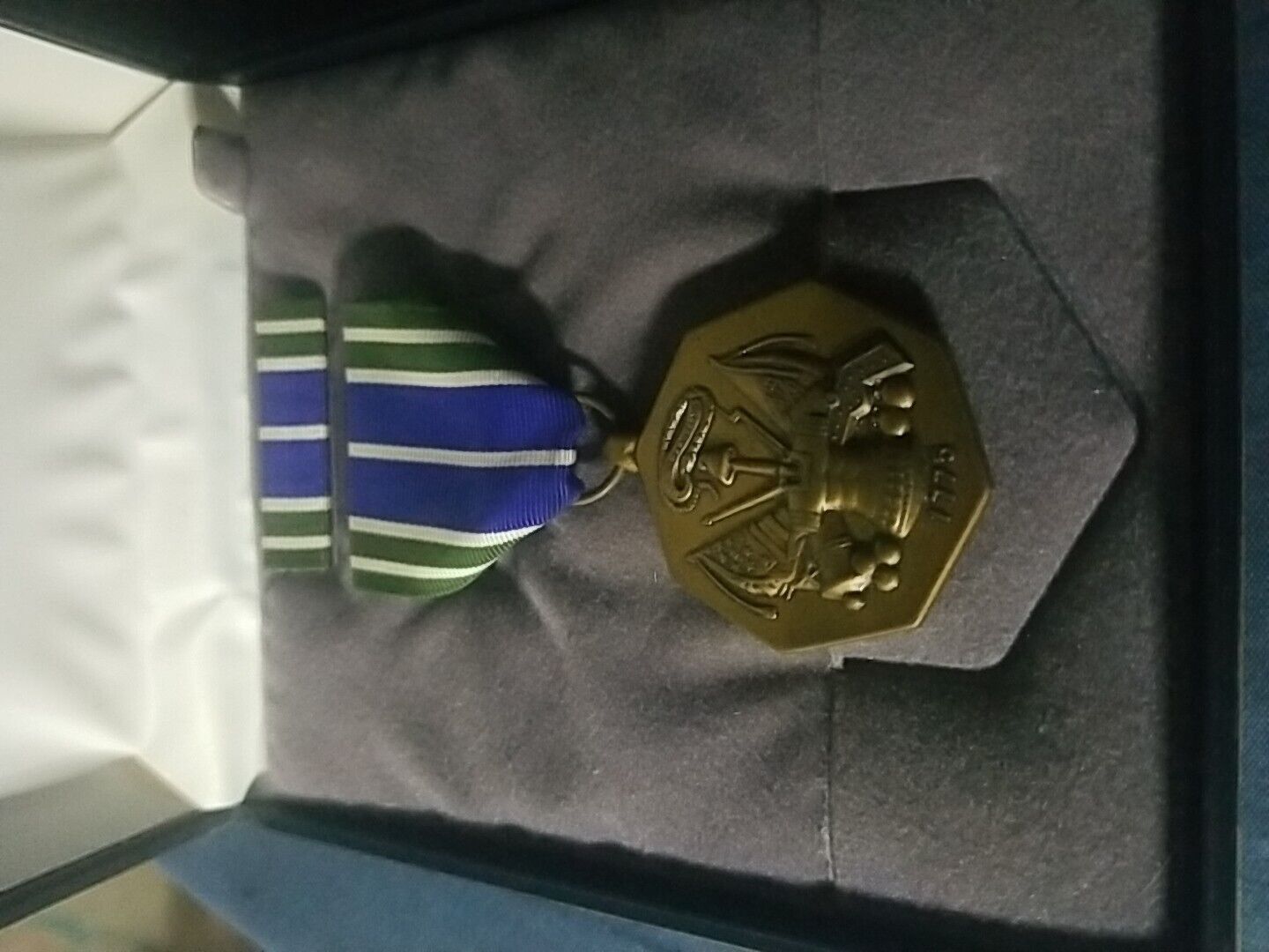 Vintage Military Achievement Medal US United States Militaria KG JD