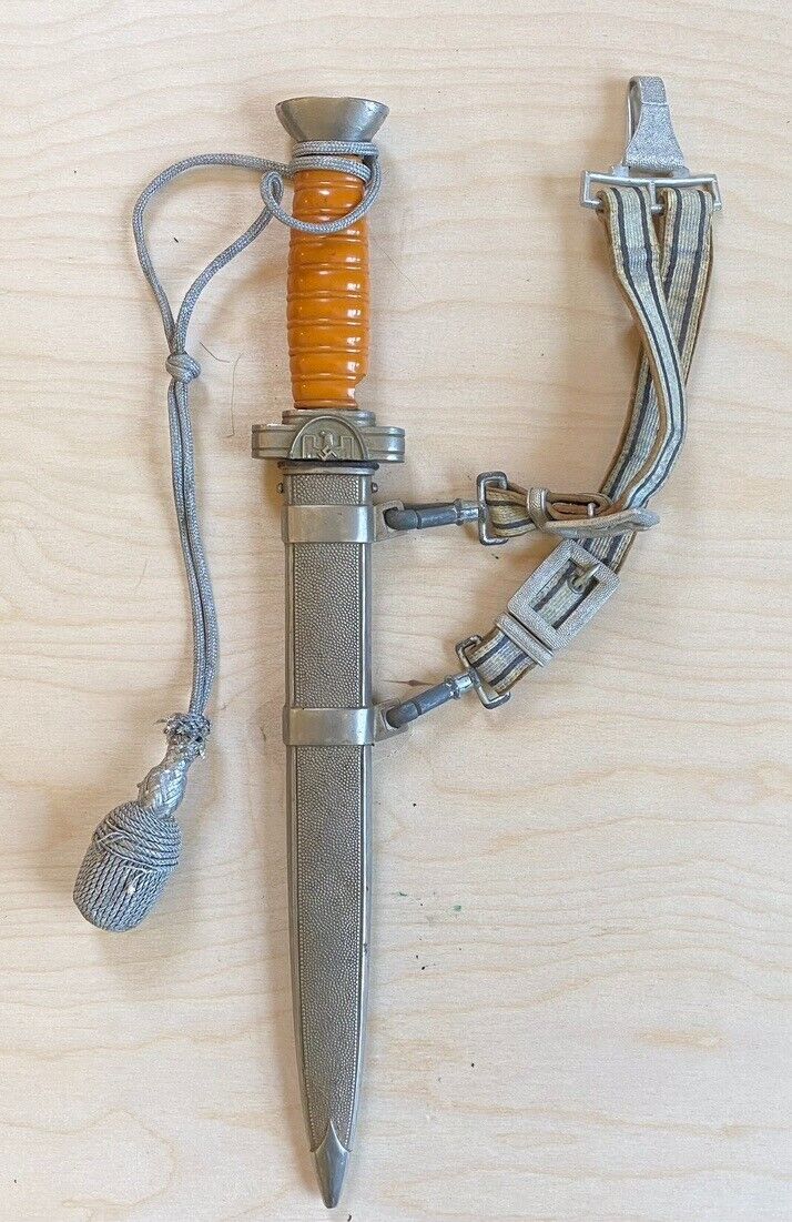 Original WWII German Army OFFICER’S DAGGER. Brought home by U.S. Veteran