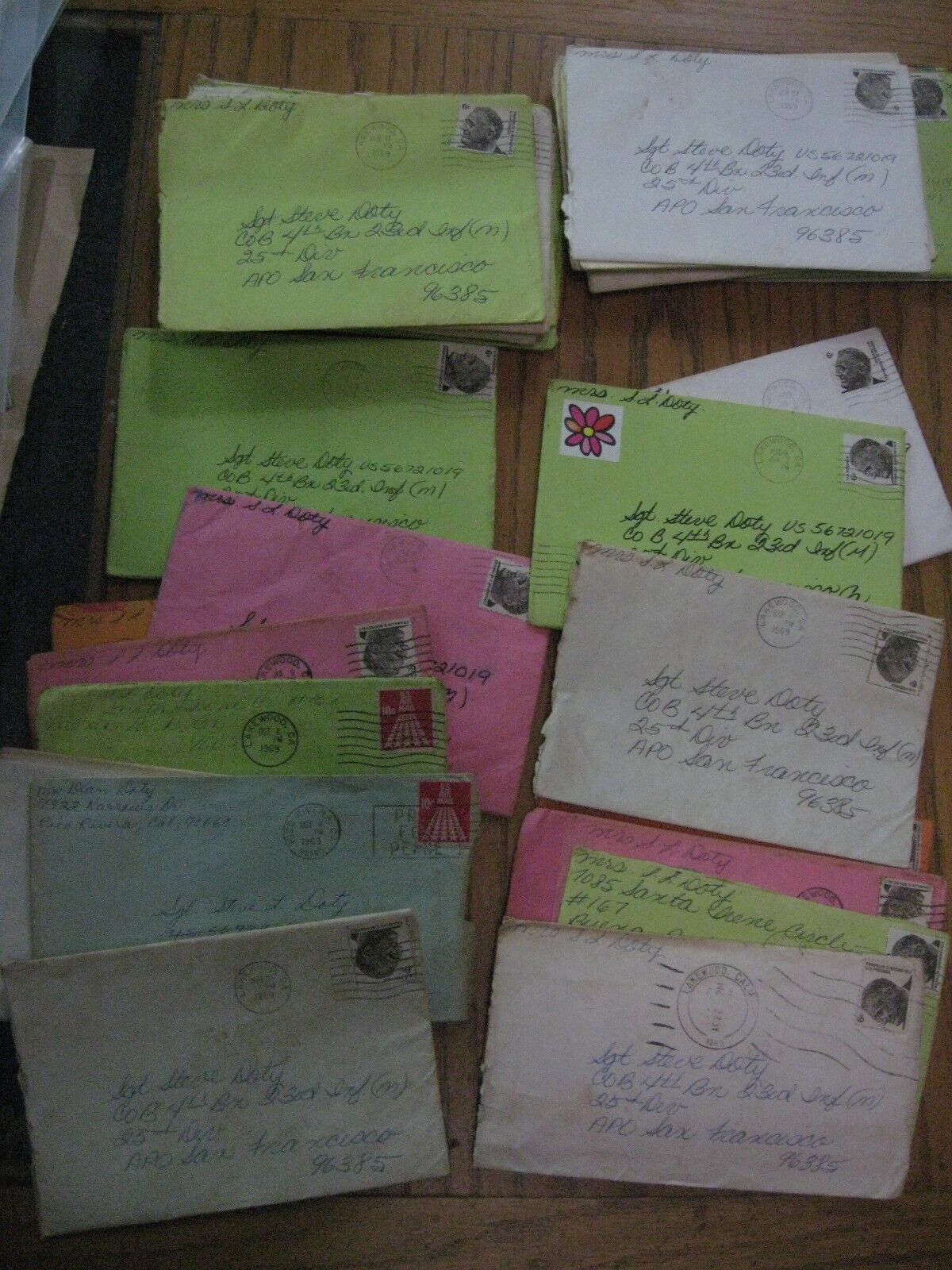 Lot of 25 Vietnam War Letters,25th division soldier 1969