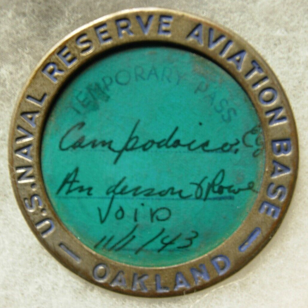 WW2 US Navy Reserve Aviation Base Oakland Ca Employee Badge -Whitehead & Hoag PB