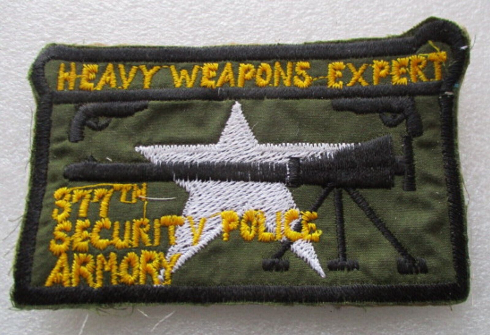 HEAVY WEAPONS EXPERT 377th SECURITY POLICE ARMORY VINTAGE VIETNAM WAR PATCH
