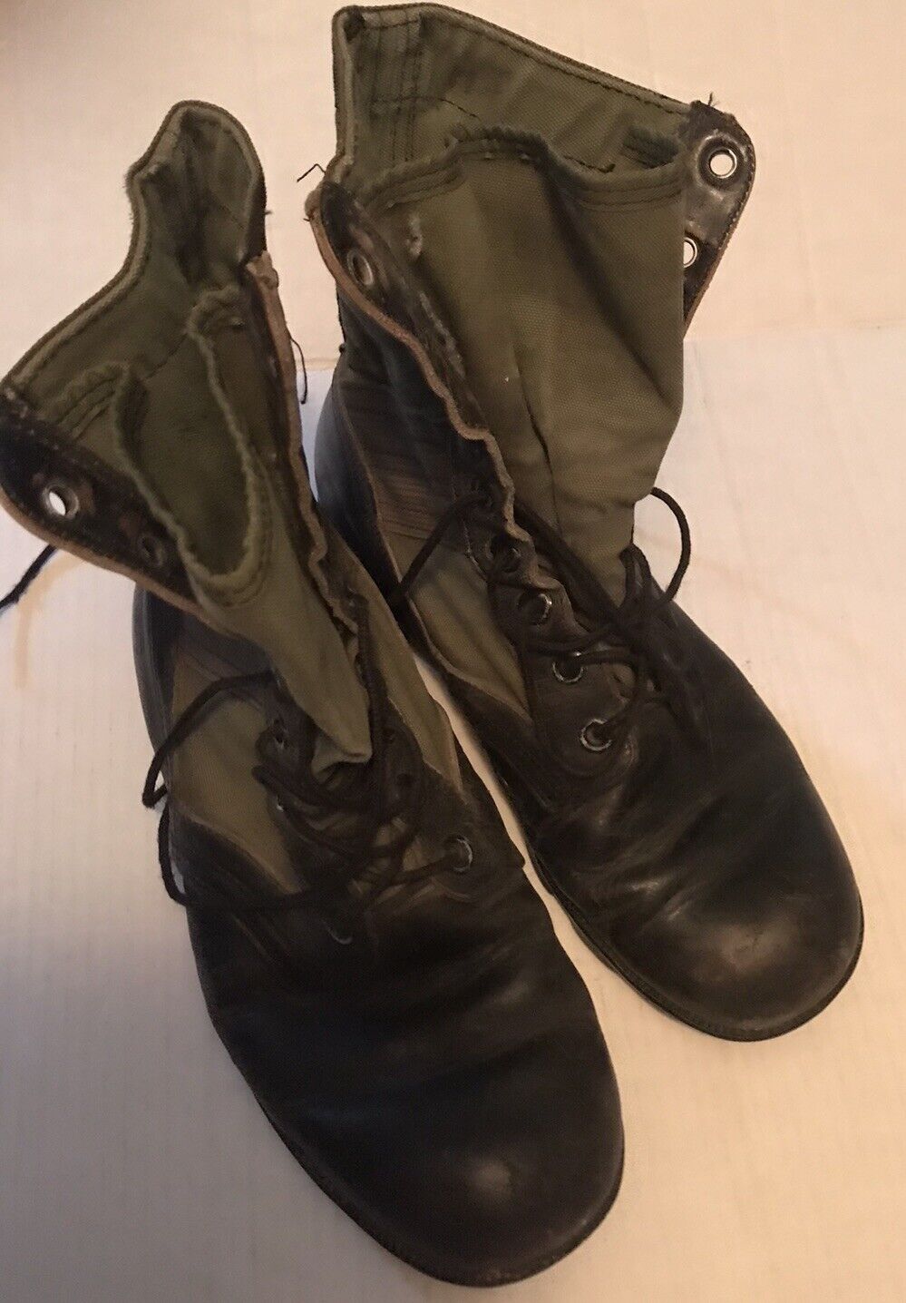 Vintage Bata Combat Boots Spike Protective Military Jungle 8W Vietnam Era