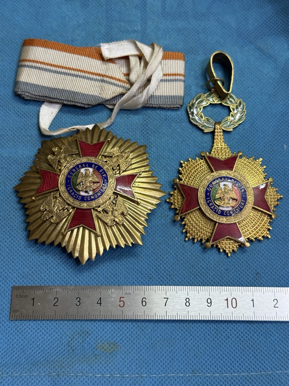 RARA MEXICAN GENERAL DIV. IGNACIO COMONFORT ORDER MEDAL
