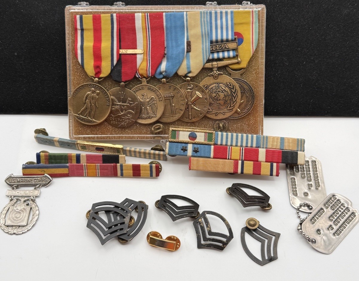 USMC MEDAL GROUP MASTER SGT RICHARD E RENBARGER VIETNAM MARINE RIBBONS DOG TAGS