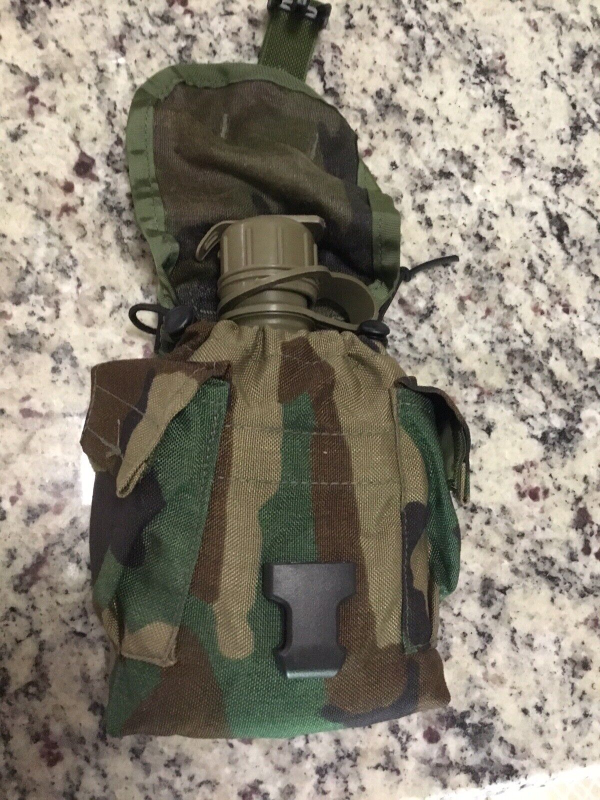 MOLLE Canteen Pouch With Canteen. BDU Bag. Woodland Camo Pouch