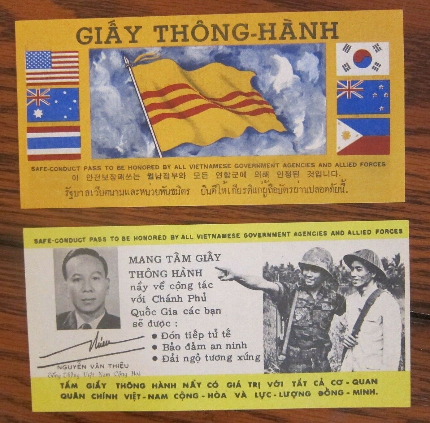 VIETNAM Allied Forces Safe Conduct Pass Vietnam War 7-Flag circa 1970 MINT 