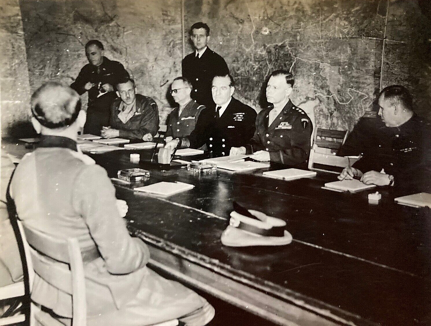 ORIGINAL WW2 GERMAN SURRENDER to ALLIES at SHAEF RHEIMS FRANCE MAY 7, 1945 PHOTO