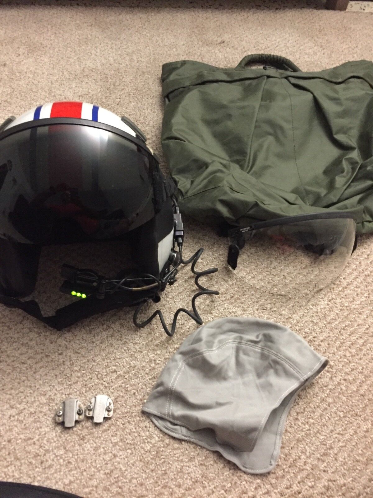 Navy  pilot helmet gentex HGU 55 XL ,plus bag, visors , mask ,cap 