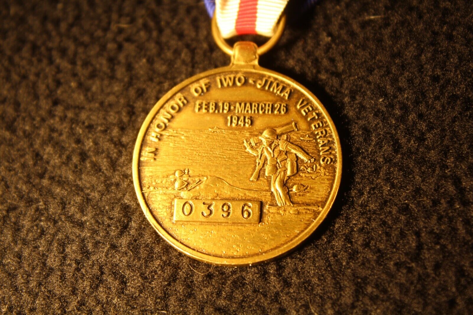WW2 Medal Made by a Vet. of the battel to honor his brother MarinesFREE SHIPPING