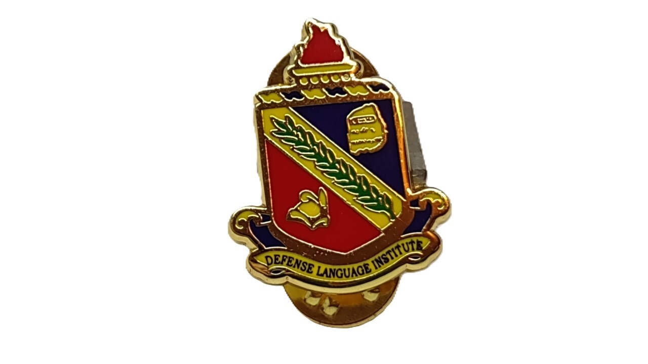 United States Defense Language Institute 1-inch Lapel Pin P10159