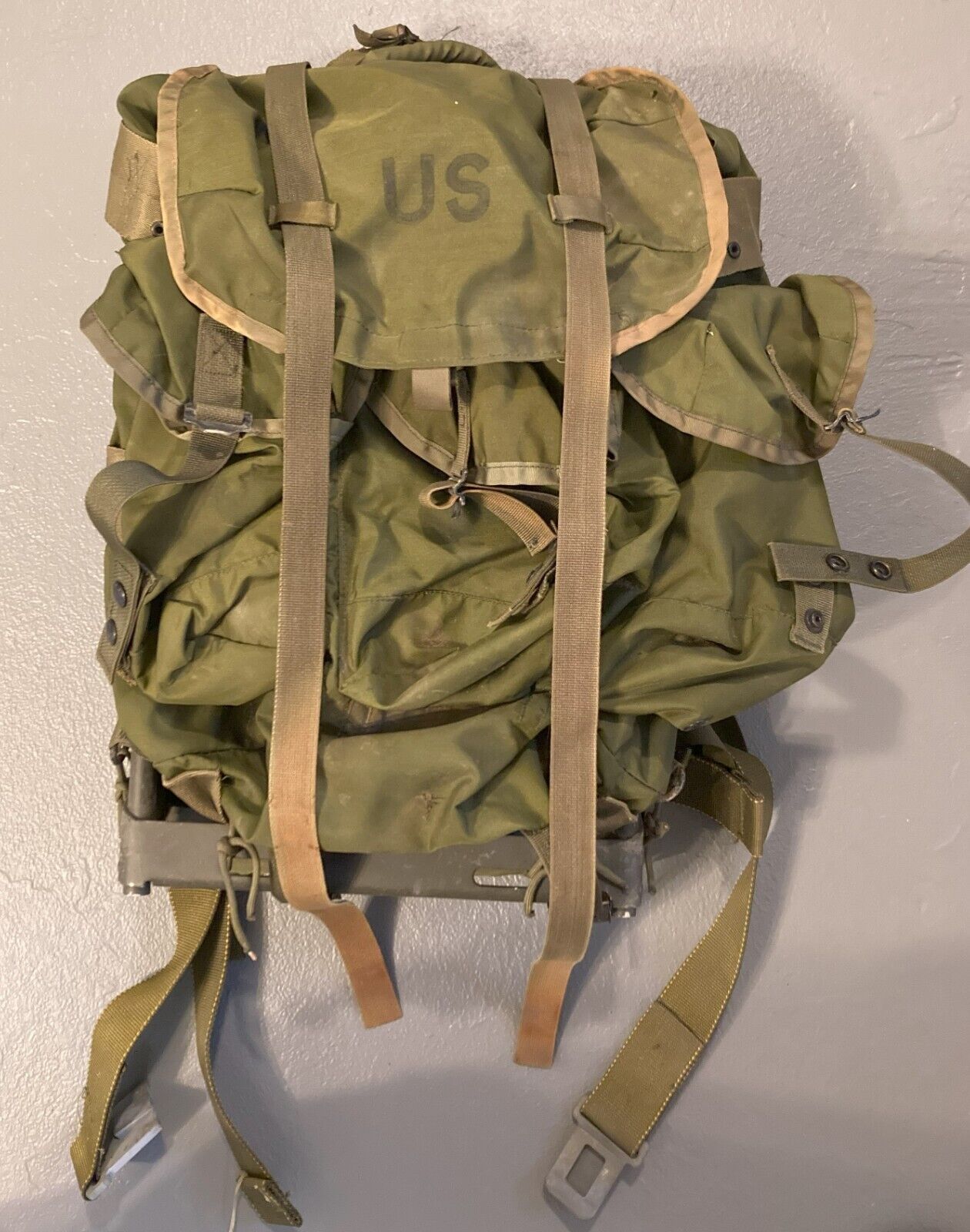 Military Field Pack Combat Nylon Medium With Frame COMBAT Pack VINTAGE LC-2