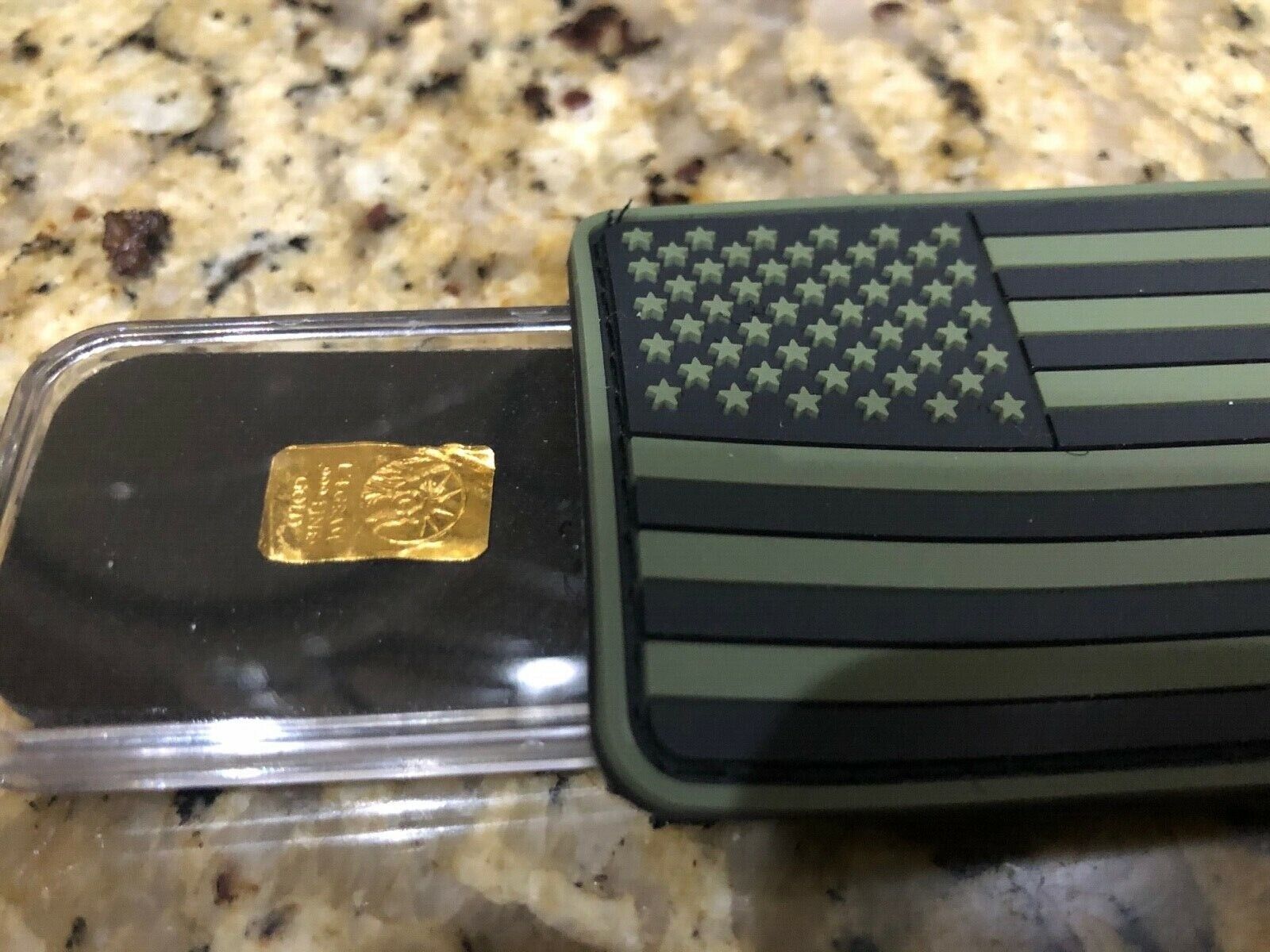 Gold Escape and Evade Barter Survival kit hidden in US Flag Patch 1/4 gram GOLD 