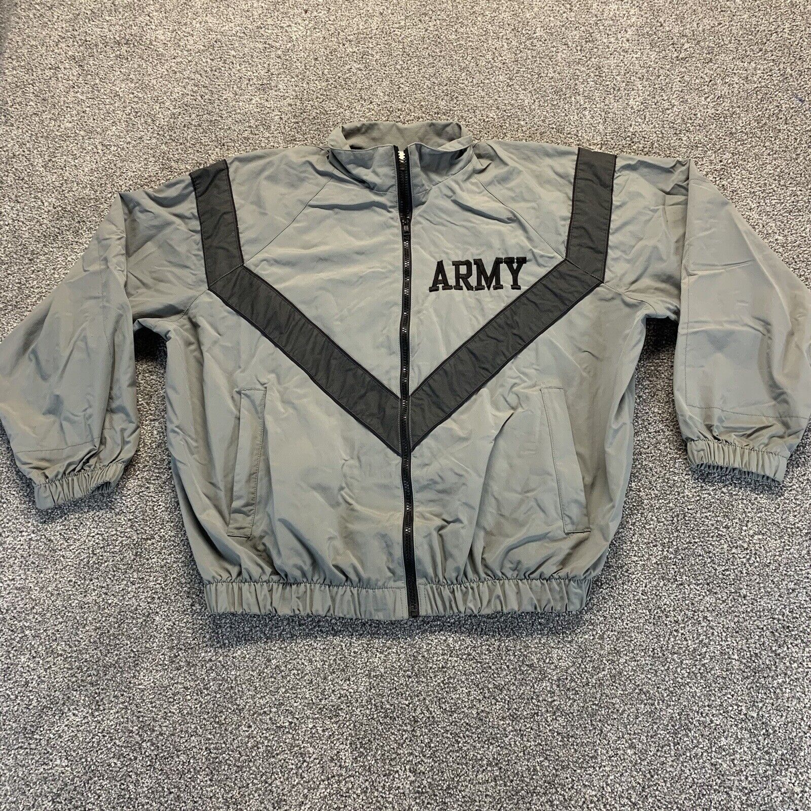 Army IPFU Physical Fitness Uniform Jacket Mens Small Regular Gray U.S. Military