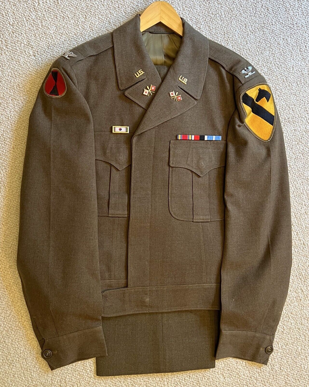 Korean War, Officers Ike Jacket and Pants, Excellent + condition, authentic