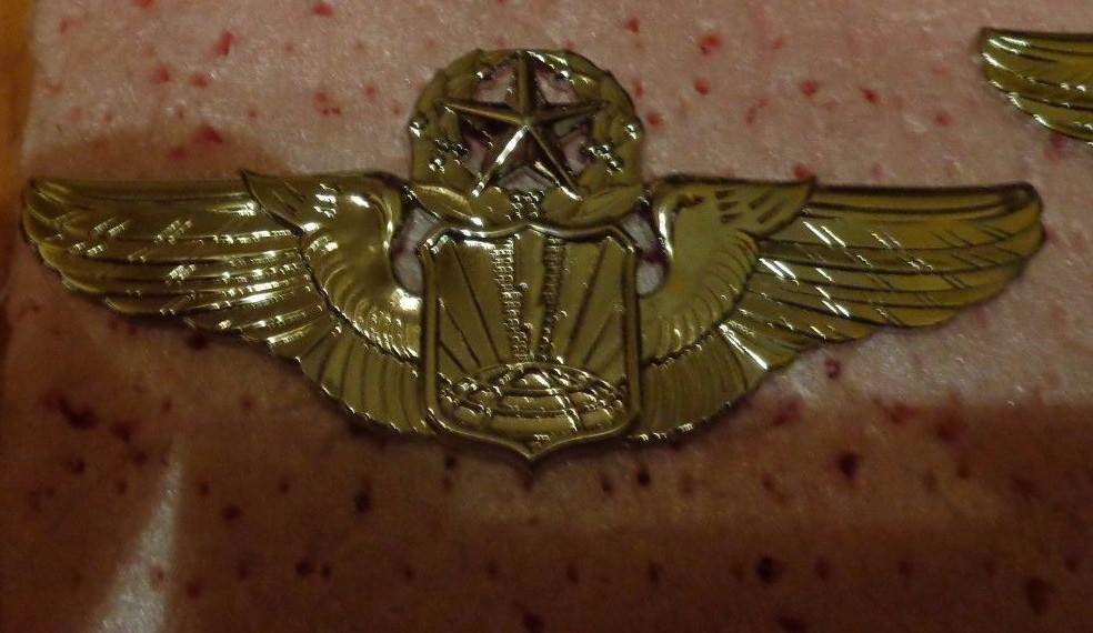 U.S.A.F. REMOTELY PILOTED AIRCRAFT PILOT BADGE, MASTER, FULL SIZE