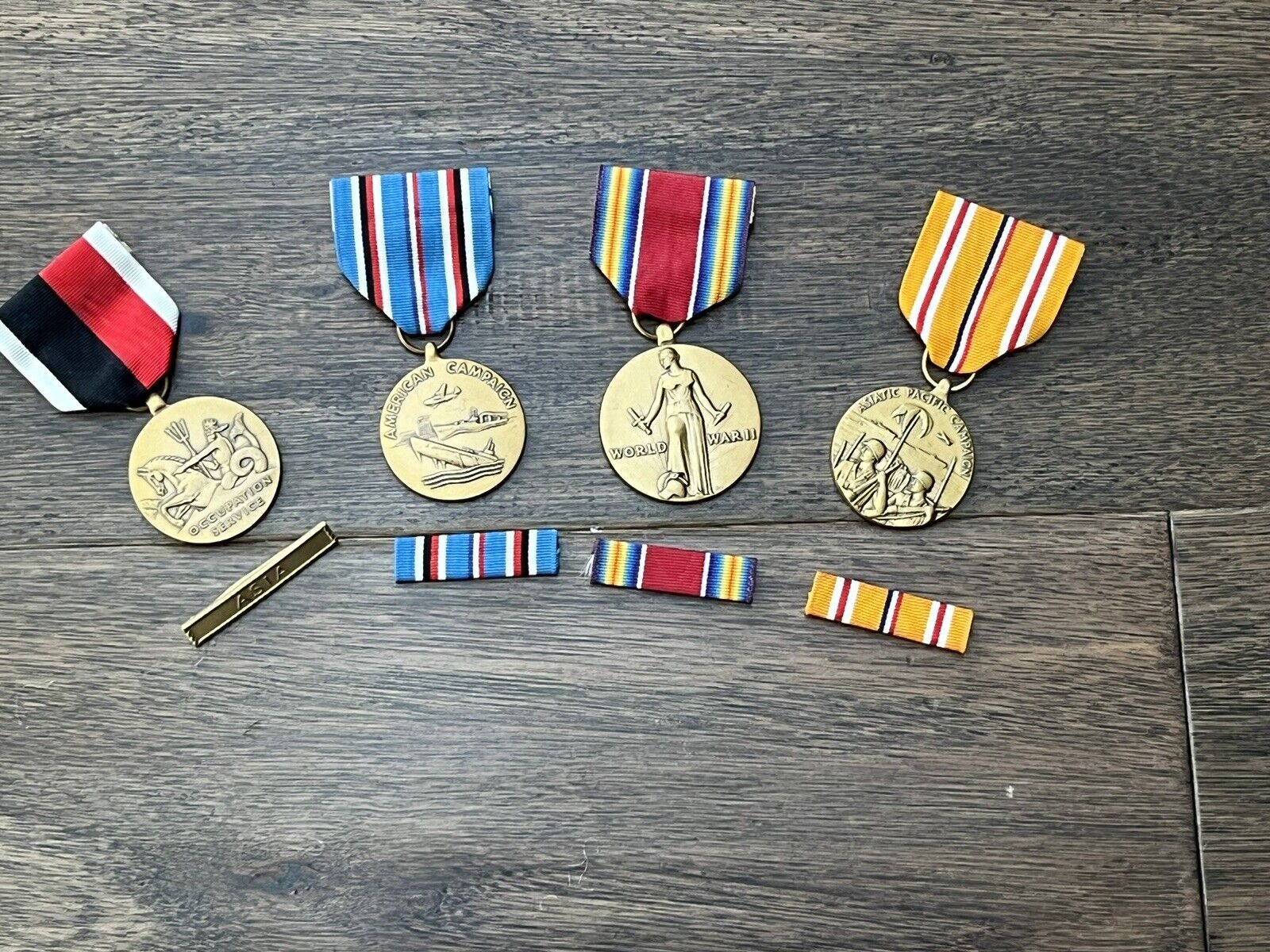 Lot Of Four WWII  U.S.  Service Medals: Originals View Pics