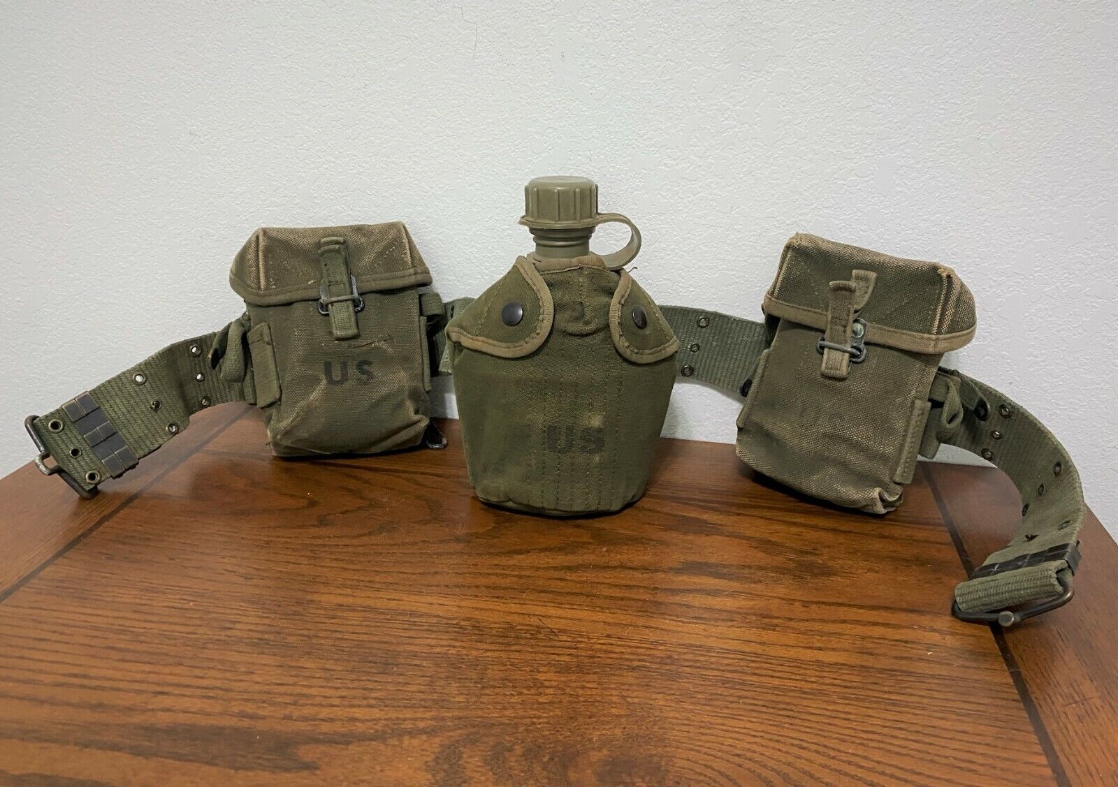 Original Vietnam Era Us Army Field Gear Canteen And Ammo Pouches And Belt