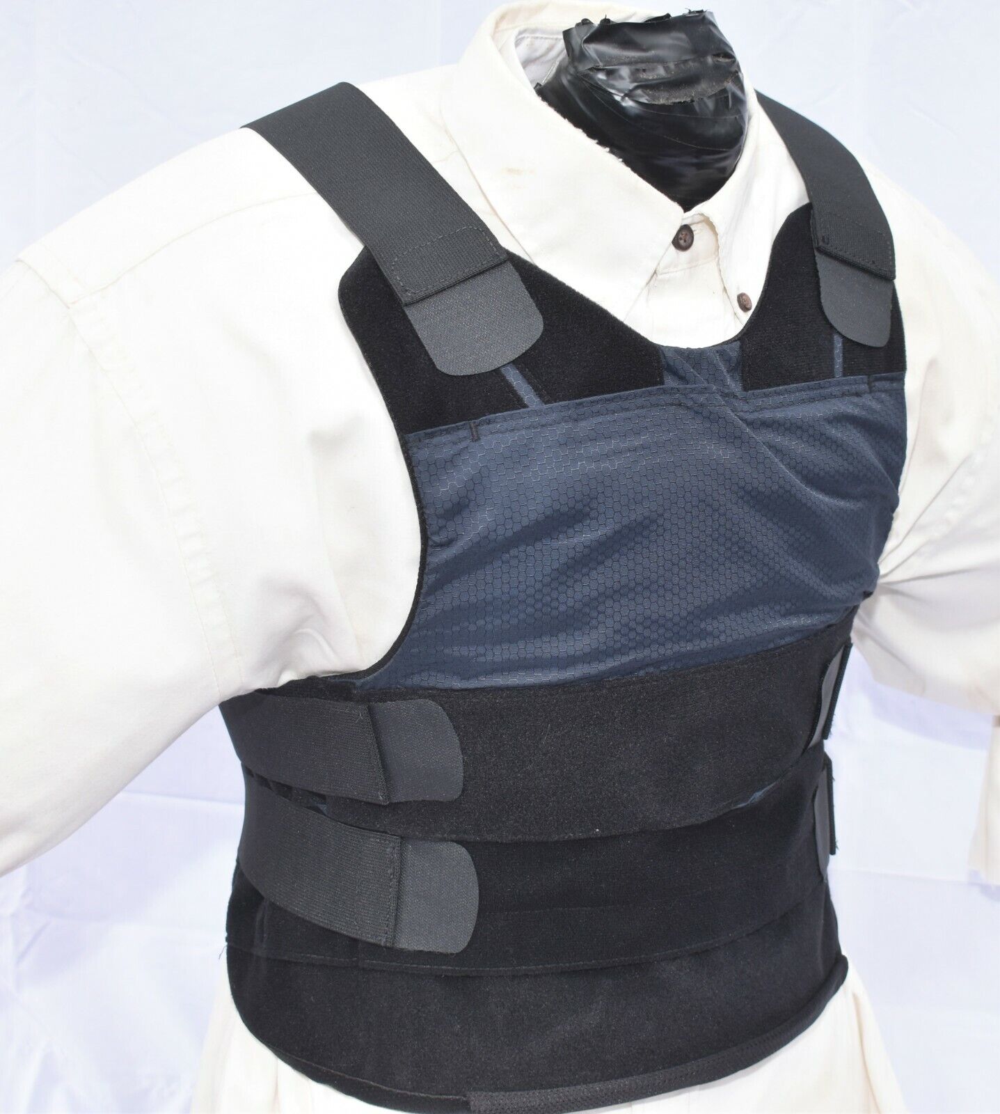 New Large Safariland Lo Vis Concealable Vest IIIA  Body Armor Bullet Proof