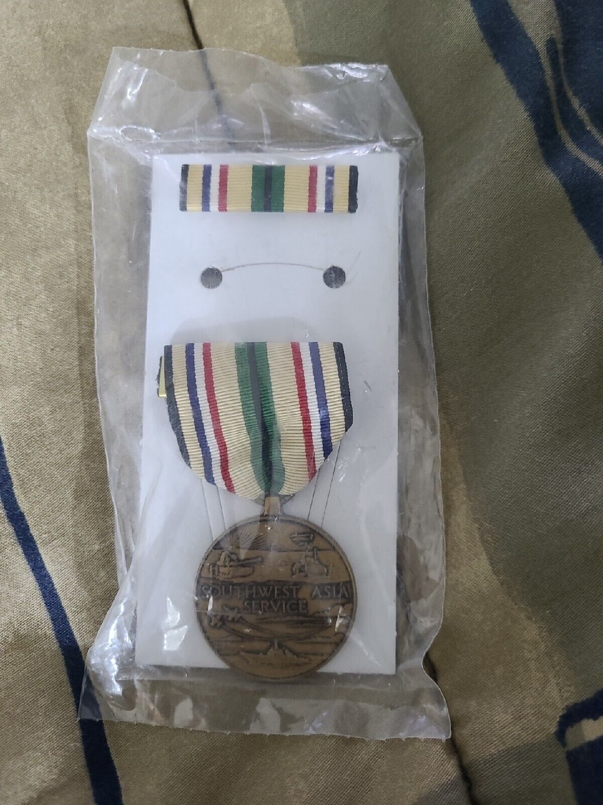 U.S. Armed Forces Achievement Military Medal & Ribbon 1990's - NOS