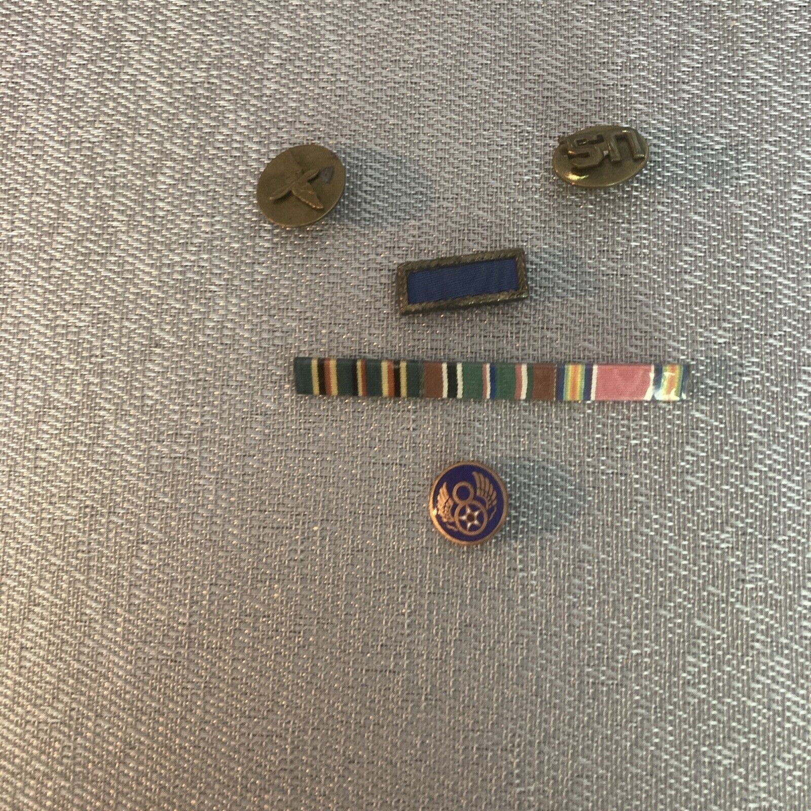 WW2 8th AAF Grouping Ribbons And Pins