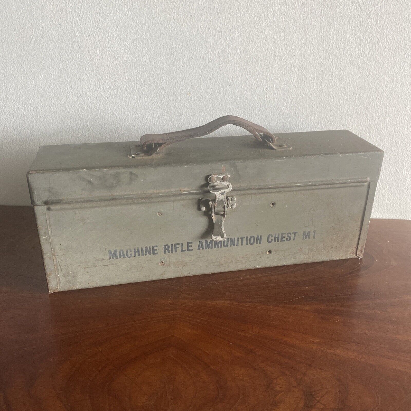 MACHINE RIFLE AMMUNITION CHEST M1 Browning BAR AUTO WW2 AMMO BOX Leather Strap