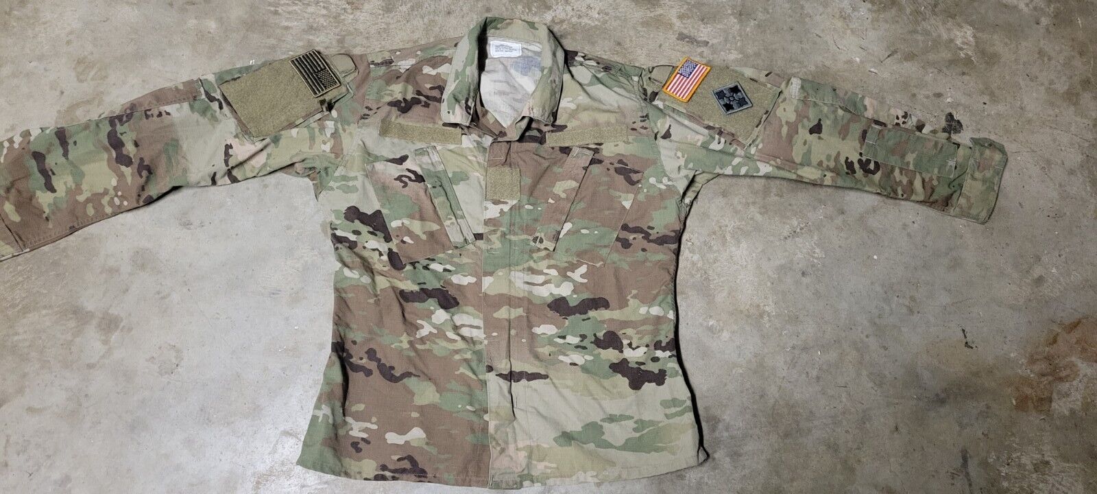 US Army USGI OCP Multicam  Insignia Uniform Fatigue Jacket Sz Samm Regular 