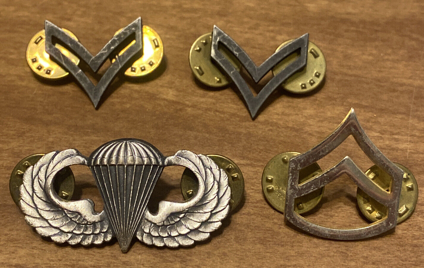 Lot of FOUR 4  Pieces Vintage Military Pins with backs 🔥