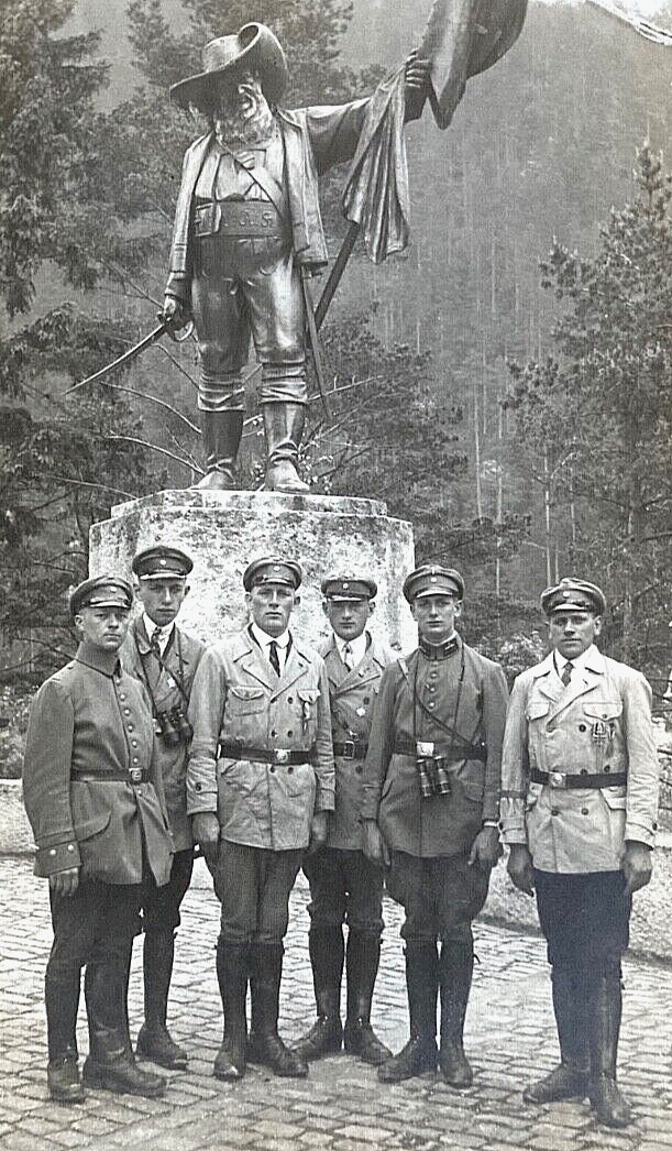 POST WW1 GERMAN STAHLHELM and YOUNG STAHLHELM LEAGUE 1923 PHOTO POSTCARD RPPC