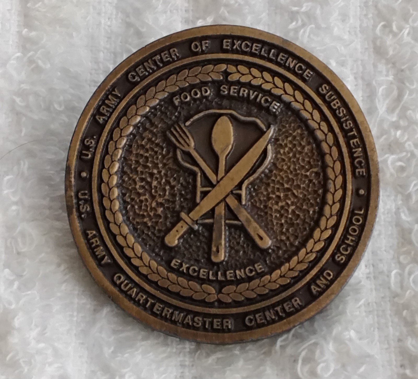 AUTHENTIC US ARMY FOOD SERVICE CENTER OF EXCELLENCE OLD RARE CHALLENGE COIN