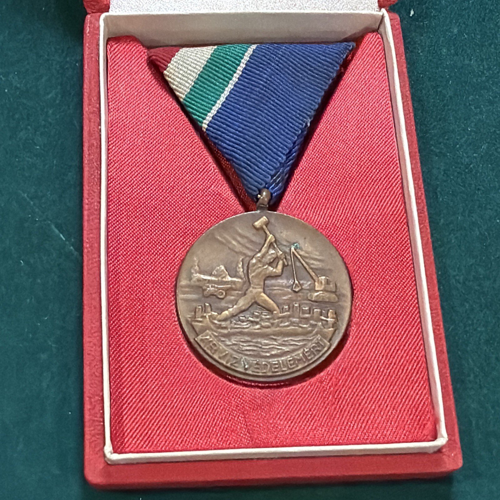 Hungarian People’s Republic  1956 Flood Defender Protection Medal Boxed