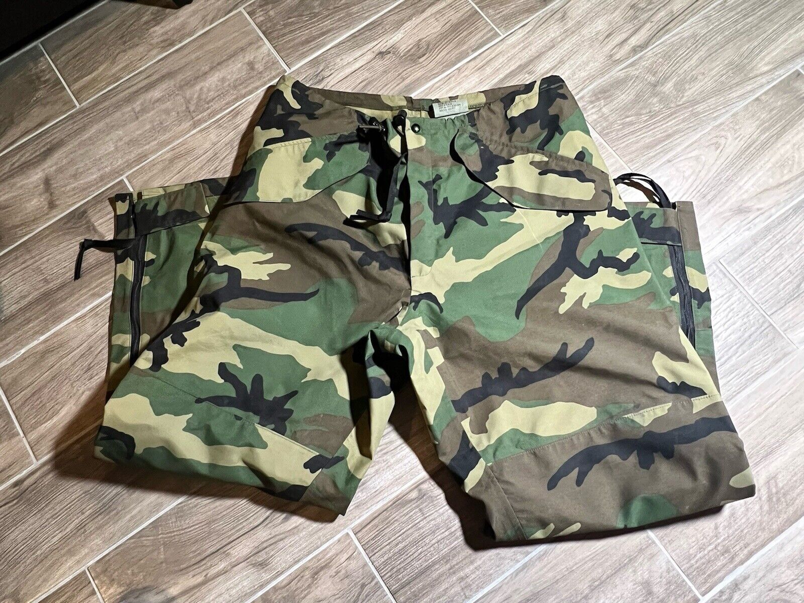 US Army Pants Medium Woodland Camo Cold Weather Trouser Combat Uniform Gortex