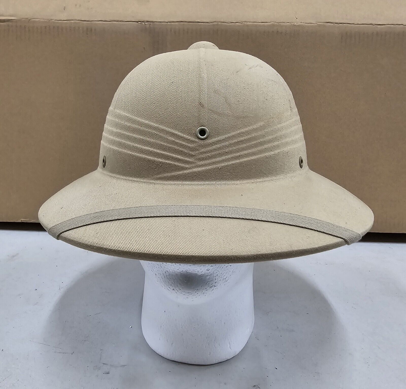Military Pith Helmet Sun DSA 100-2926 8415-161-4773 Vietnam Era 60s