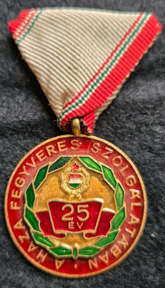 Hungarian People's Republic 25 Year Service Medal A Haza Fegyveres Szolgalataban