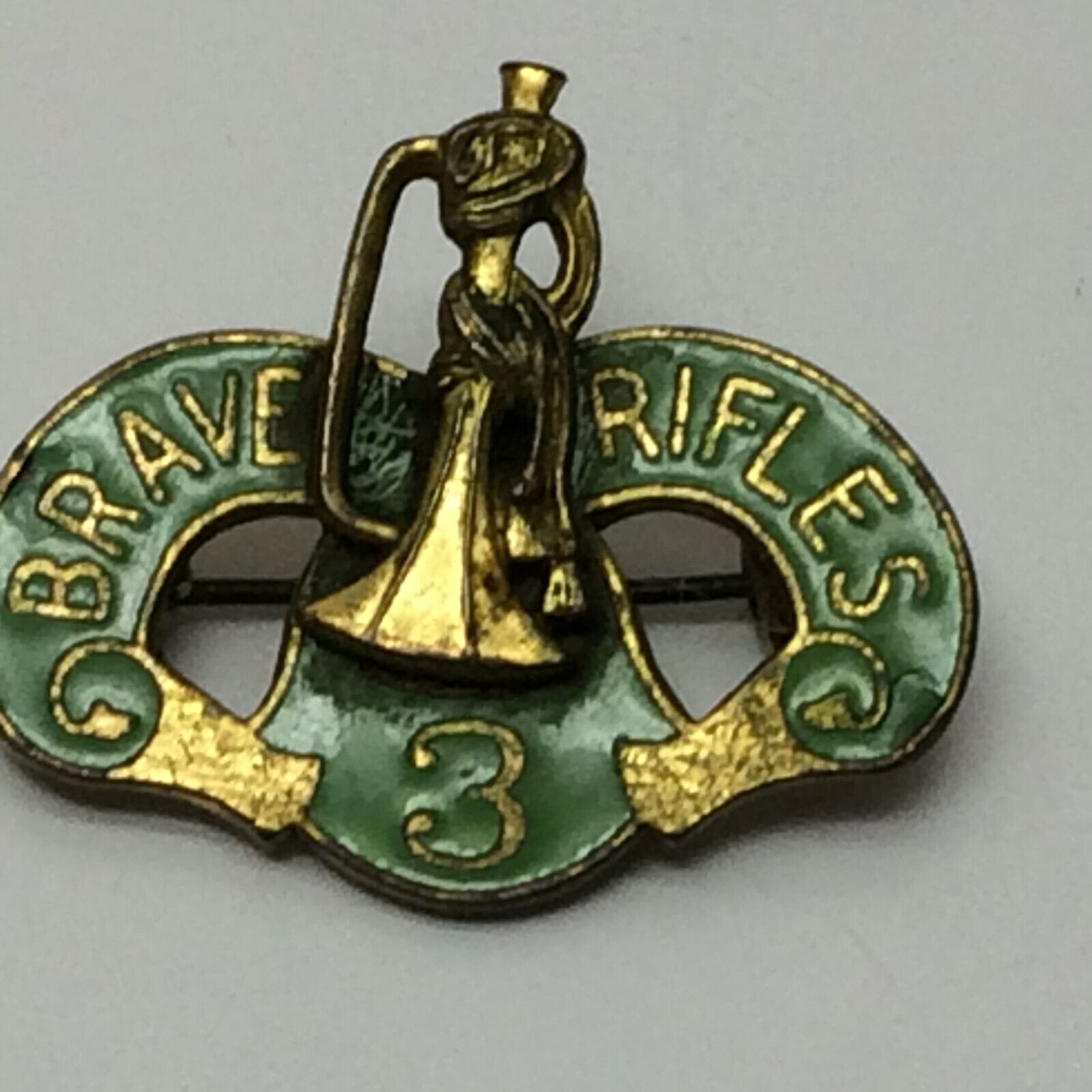 Vintage Military U.S. Army 3rd Cavalry Regiment Enamel Pin 