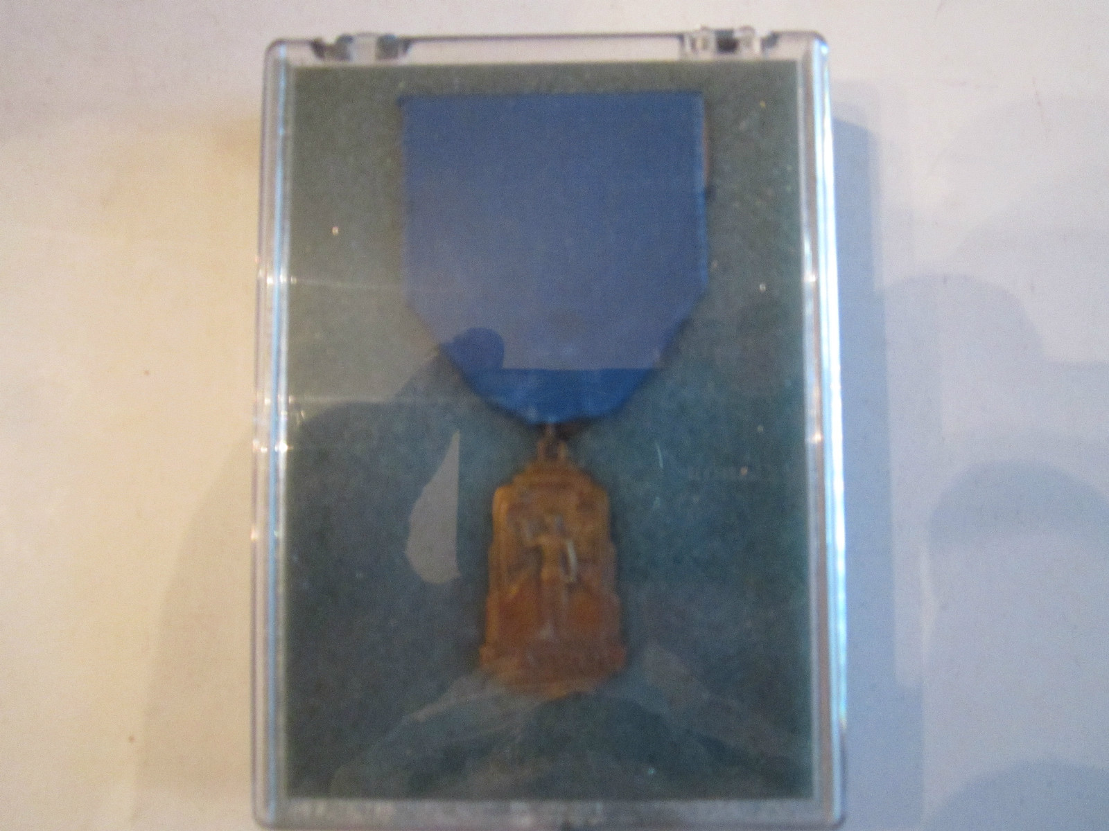 VINTAGE MILITARY PATROL MEDAL IN ORIGINAL BOX CASE - BN-6