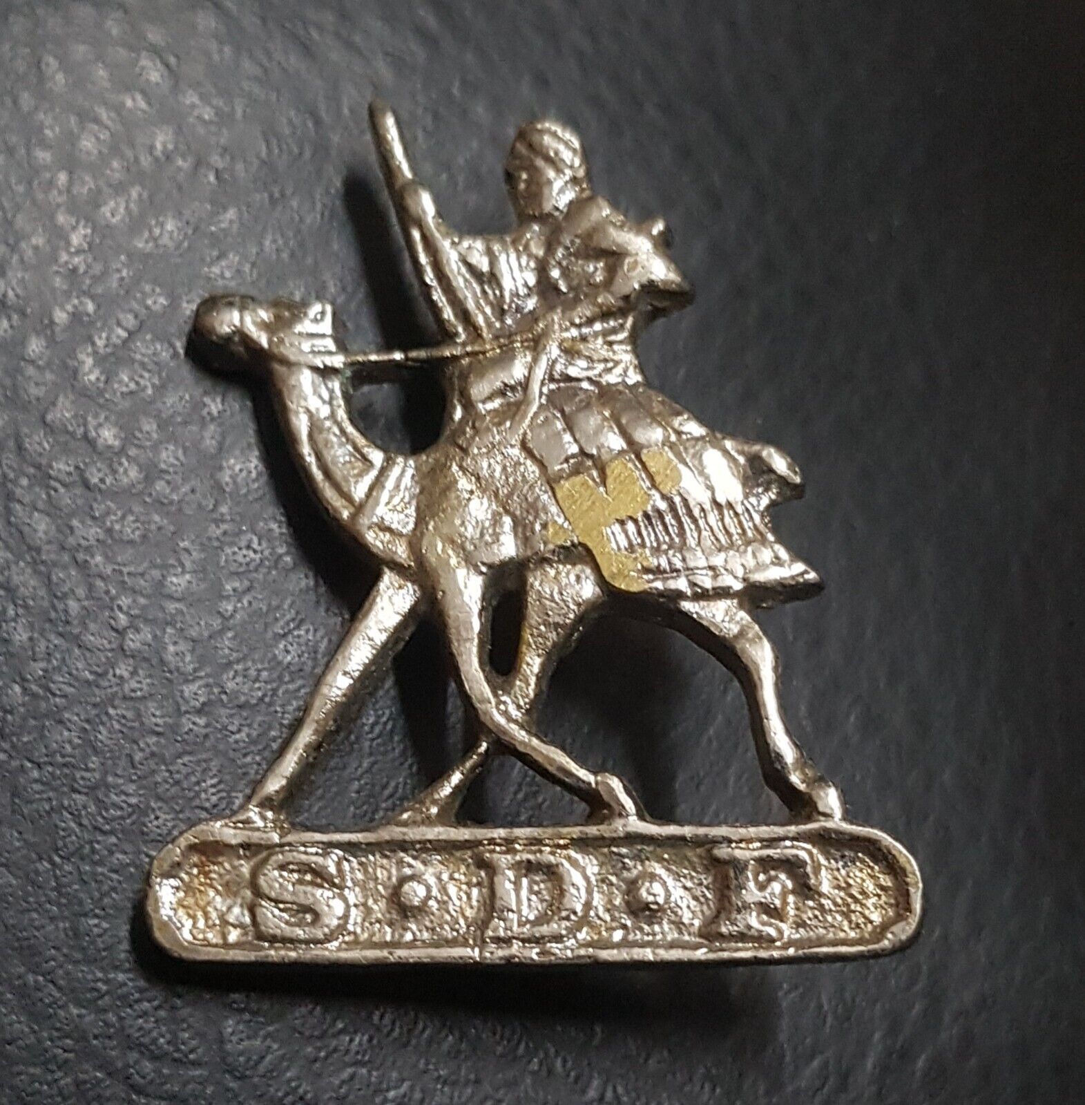 SUDAN  Defence Force Cap Badge , 40 MM