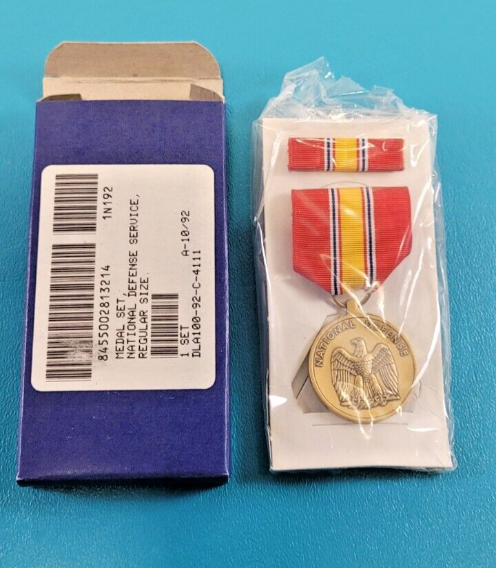 MINT U.S. Military National Defense Service Ribbon Medal & Bar Slide Pin LIGI